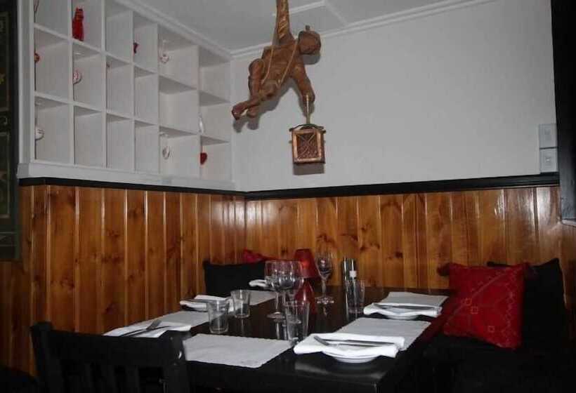 모텔 Black Bear Inn