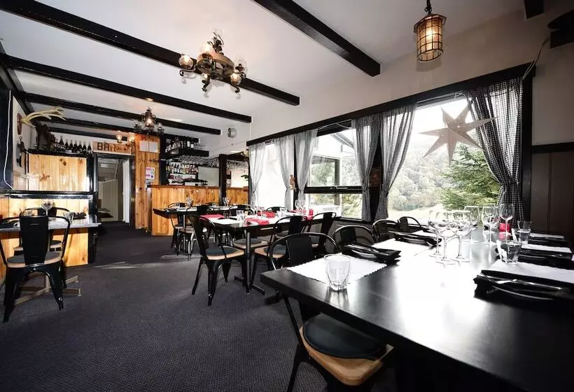 モーテル Black Bear Inn