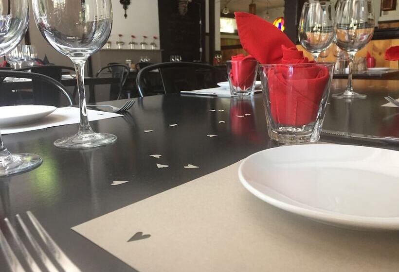 모텔 Black Bear Inn