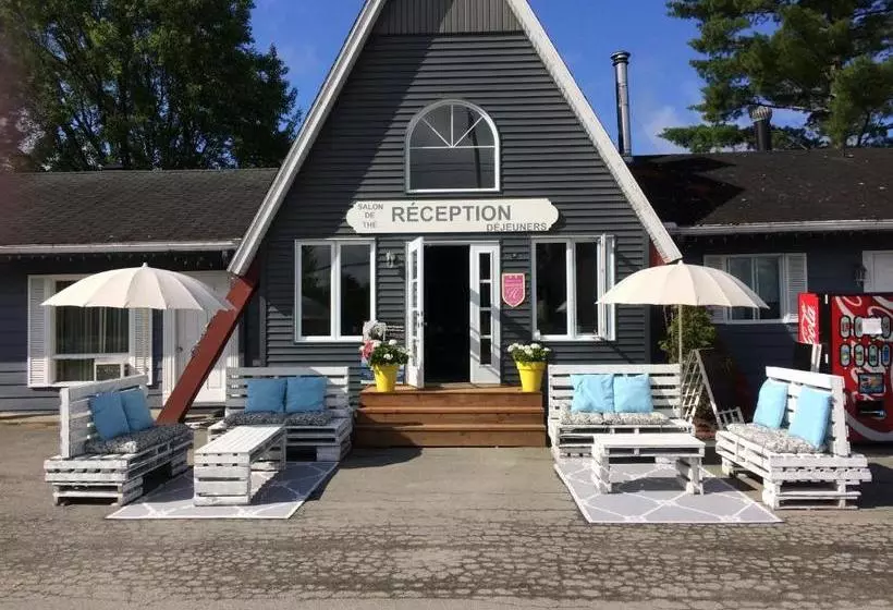 Motel Fleur De Lys