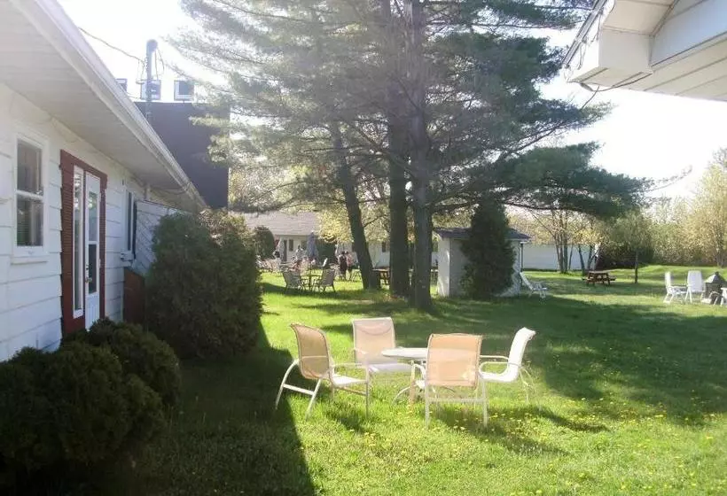 Motel Fleur De Lys