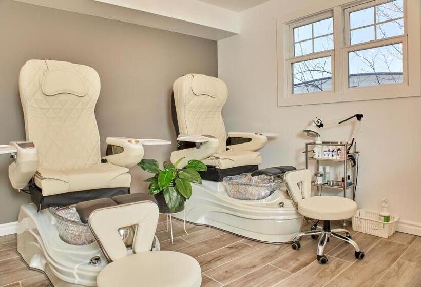 Rawley Resort, Spa & Marina