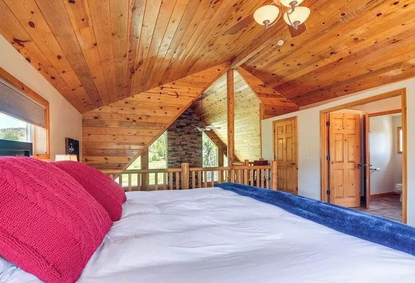 Alton Cabin W/ Wraparound Deck, Forest Views