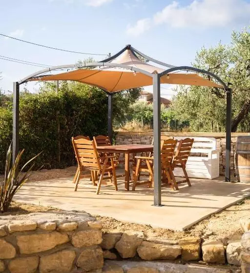 Aamiaismajoitus (B&B) Borgo Del Marchese