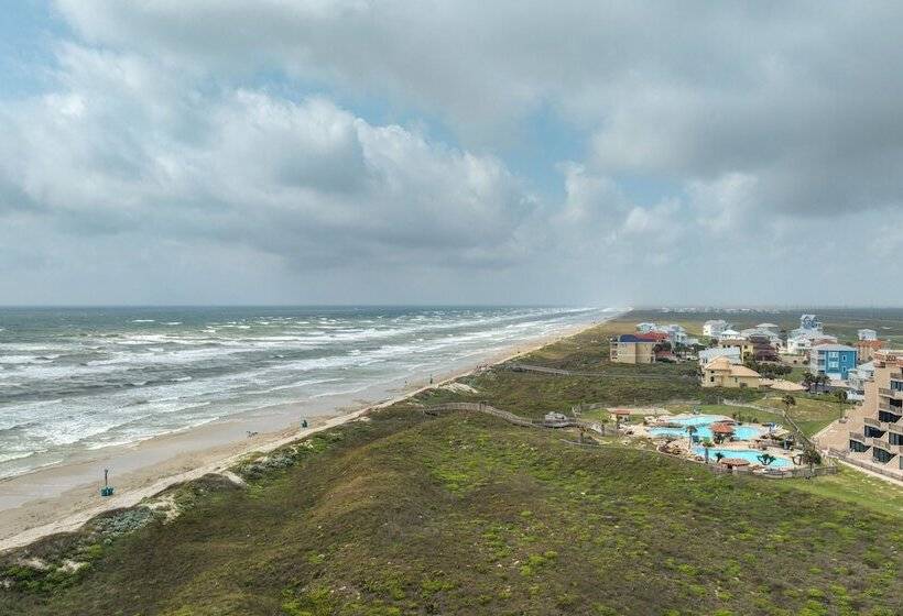 1 Mi To Beach Access: Coastal Port Aransas Home