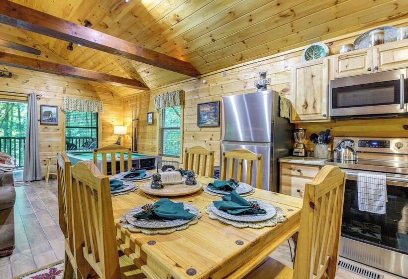 Cabin W/ Private Hot Tub ~ 7 Mi To Pigeon Forge!