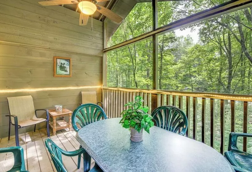 Cabin W/ Private Hot Tub ~ 7 Mi To Pigeon Forge!