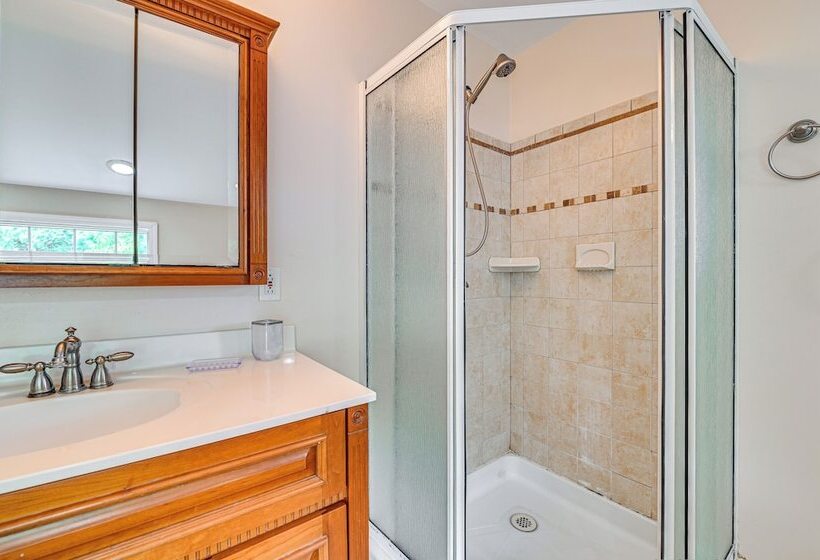 Charming Ballston Spa Home W/ Sauna & Private Pool