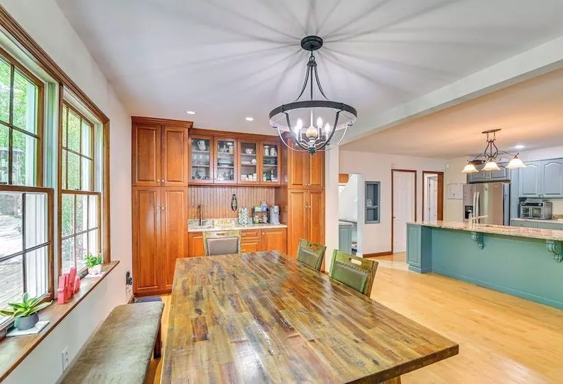 Charming Ballston Spa Home W/ Sauna & Private Pool