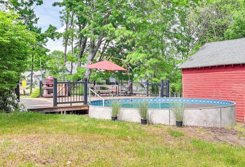 Charming Ballston Spa Home W/ Sauna & Private Pool