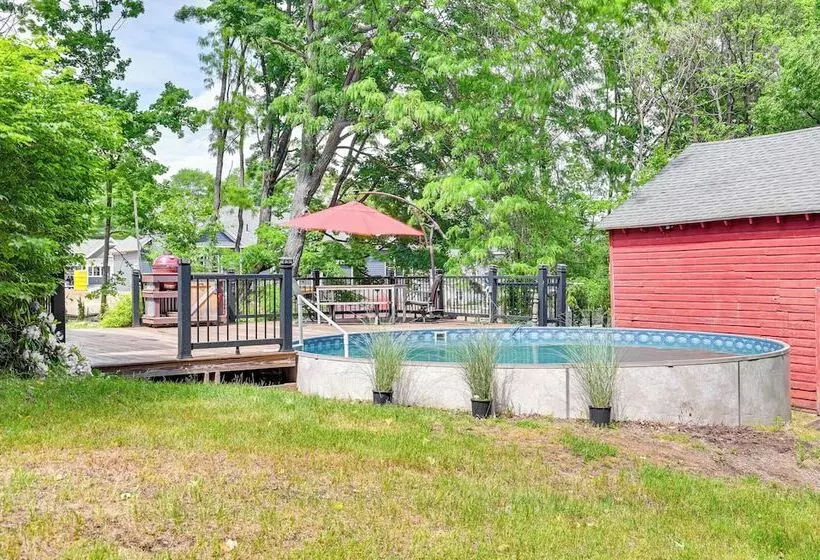 Charming Ballston Spa Home W/ Sauna & Private Pool