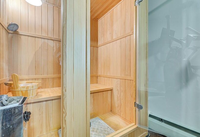 Charming Ballston Spa Home W/ Sauna & Private Pool