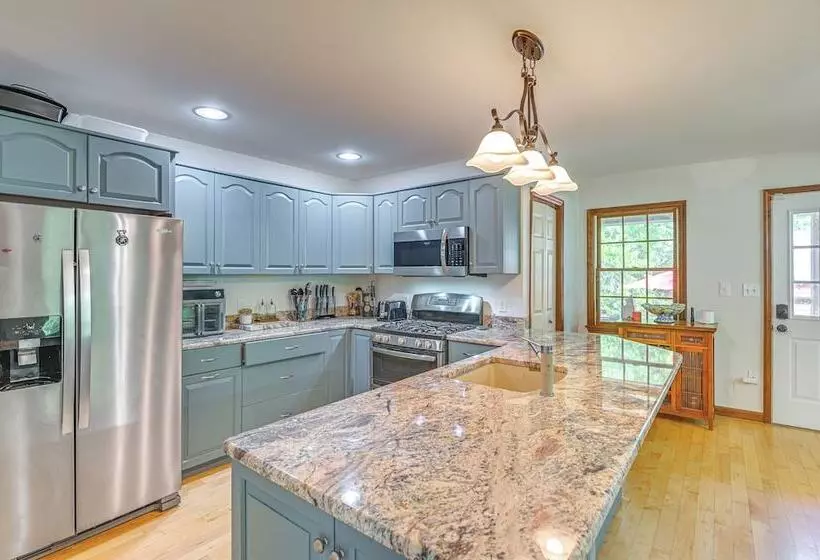 Charming Ballston Spa Home W/ Sauna & Private Pool