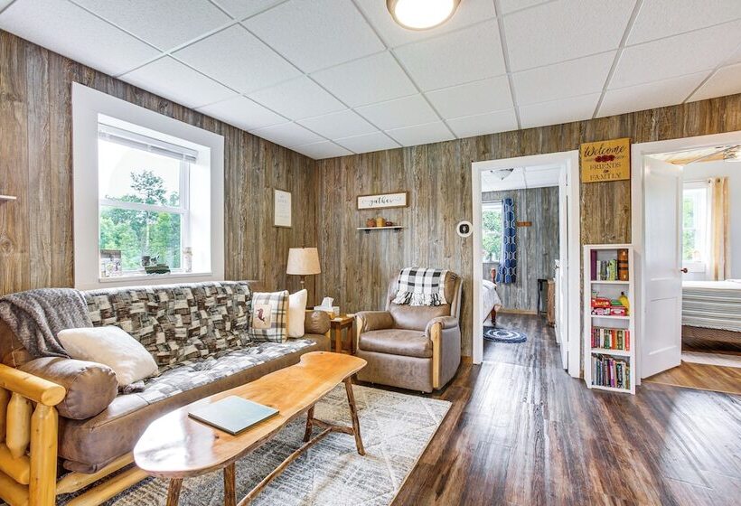 Charming Stone Cottage In Marion W/ Fire Pit!