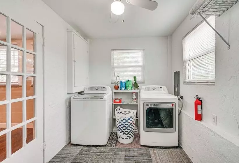 Convenient Punta Gorda Home W/ Patio: Fish & Golf!