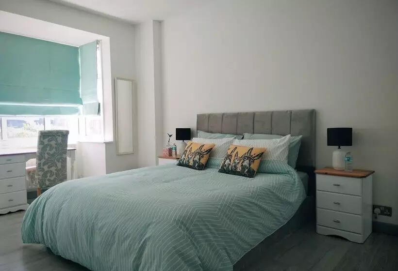 Cozy Cottage Stay   Modern, Cozy, Close To London