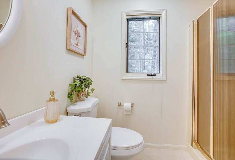 Family Friendly Cadillac Home W/ Golf Course Views