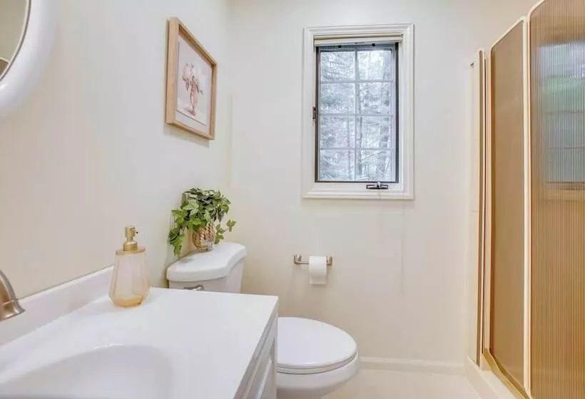 Family Friendly Cadillac Home W/ Golf Course Views