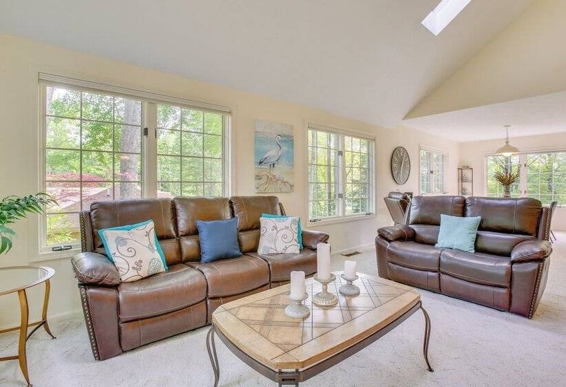 Family Friendly Cadillac Home W/ Golf Course Views