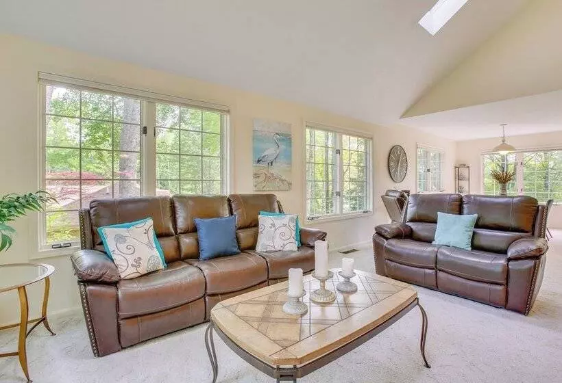 Family Friendly Cadillac Home W/ Golf Course Views