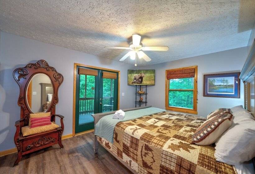 Mountain Community Home In Ellijay! Games, Private Hot Tub And Sunsets!