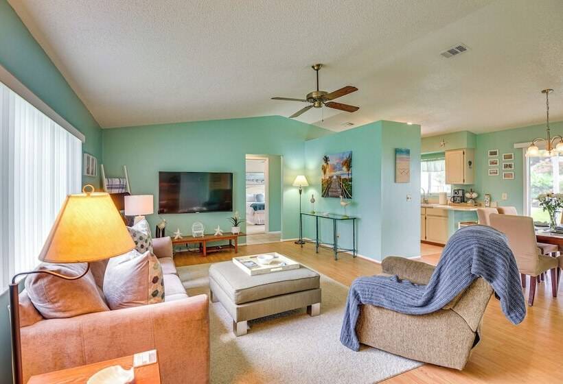 Home Near Daytona Speedway, Dining + Beaches!
