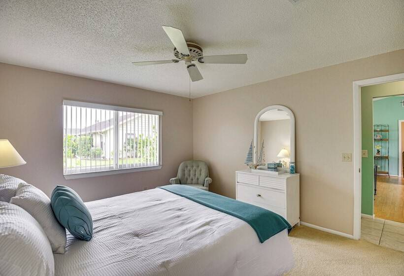 Home Near Daytona Speedway, Dining + Beaches!