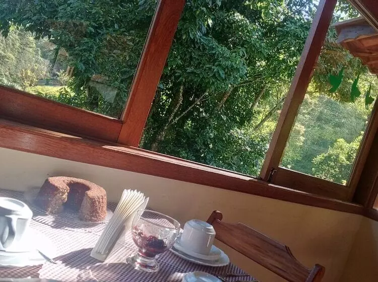 Hotelli Chalés Do Pardal