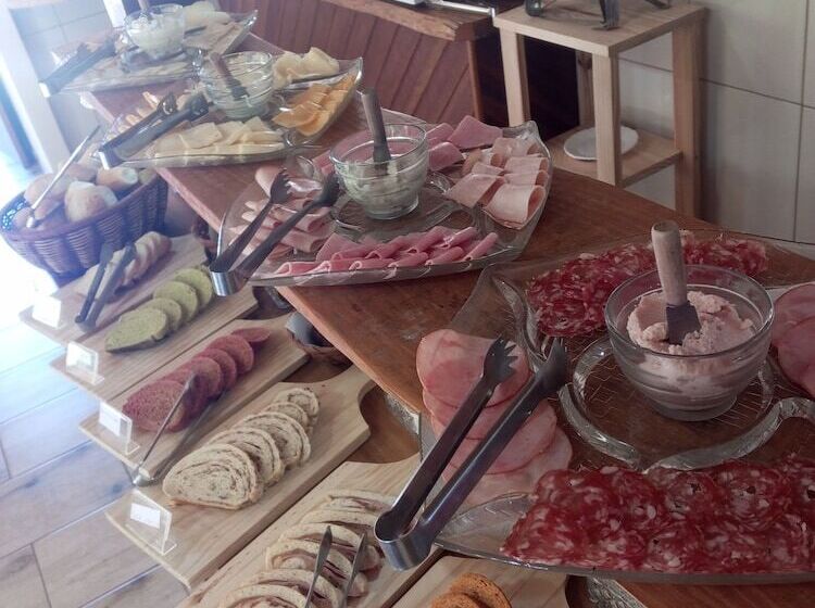 Отель Chalés Do Pardal