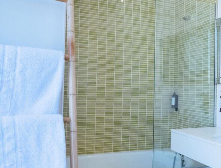 فندق Christine Boutique