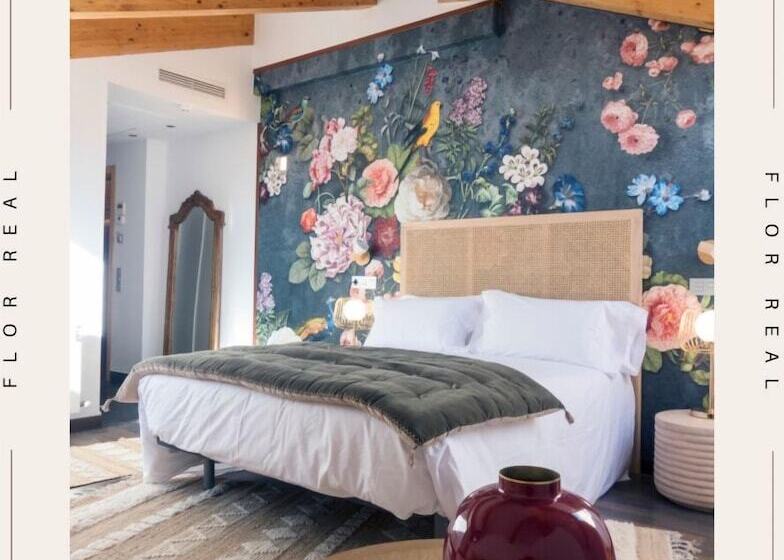 فندق Christine Boutique