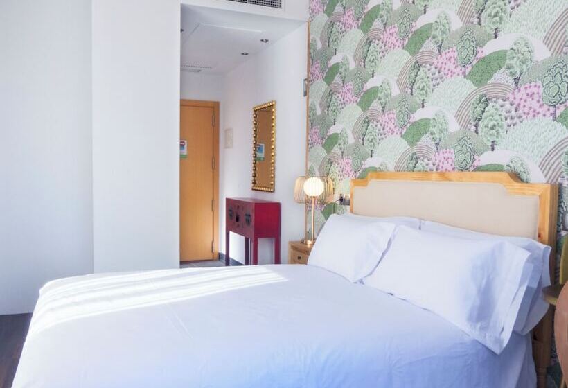 فندق Christine Boutique