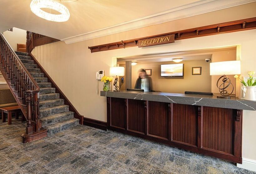 בית מלון כפרי The Gwbert