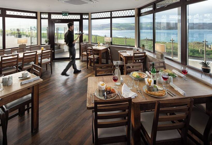 בית מלון כפרי The Gwbert