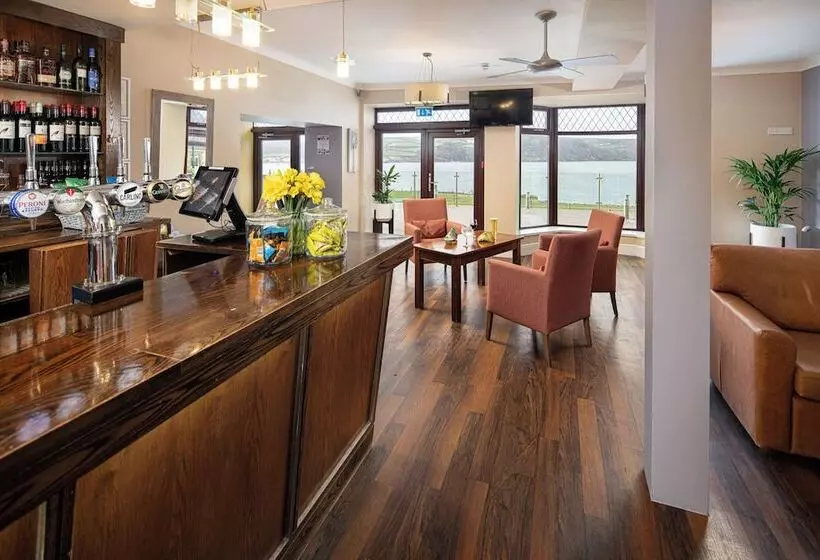 ホテル The Gwbert