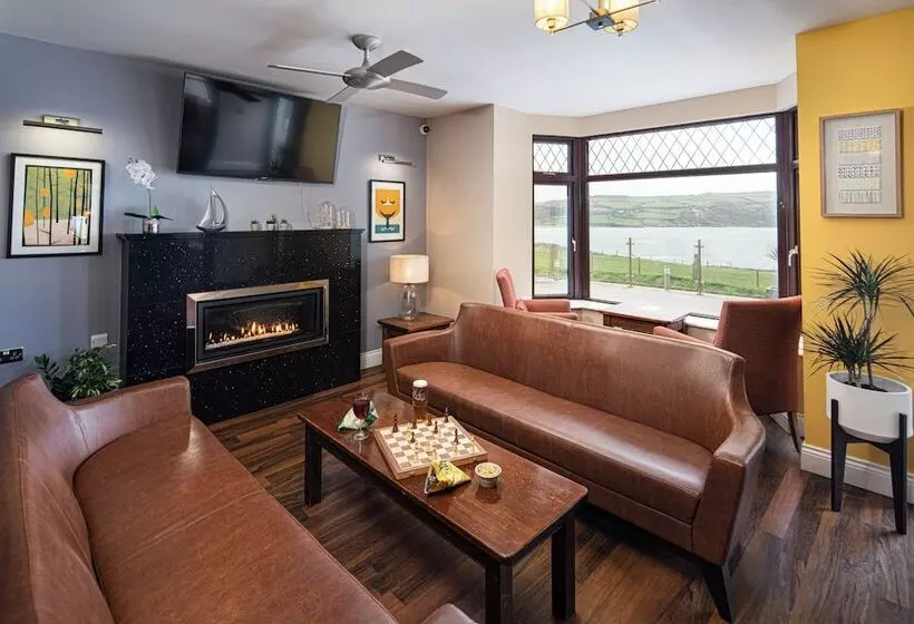 ホテル The Gwbert