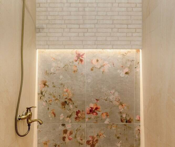 فندق Meydani Suites