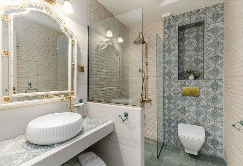 فندق Meydani Suites