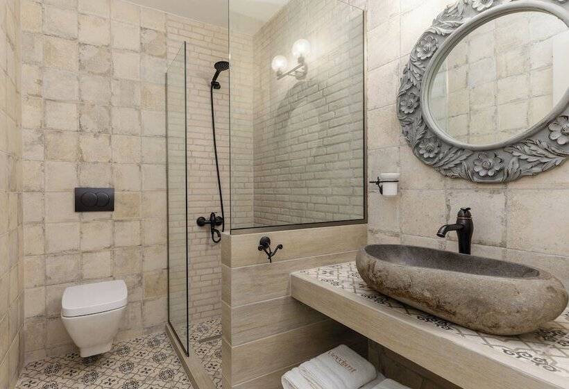 فندق Meydani Suites