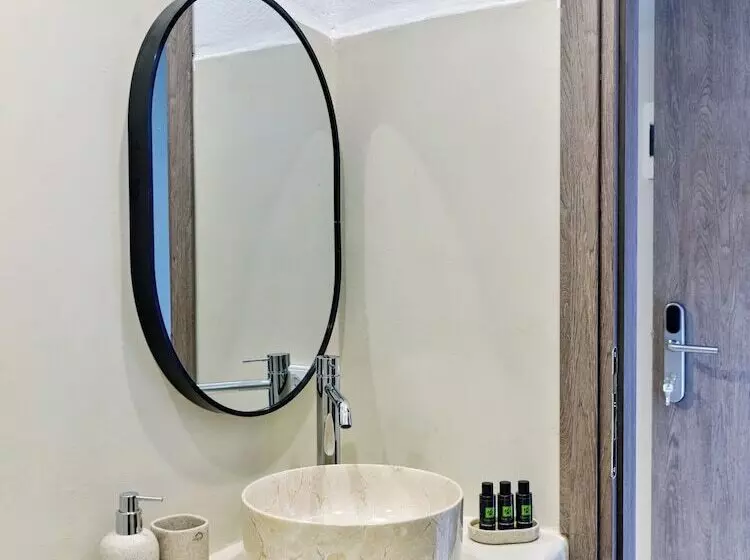 ホテル Paridian Living