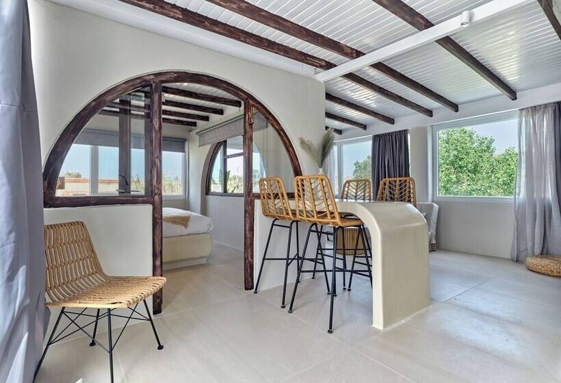 فندق Paridian Living