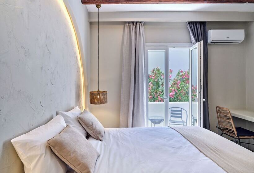 فندق Paridian Living