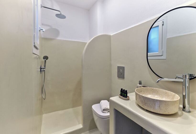 فندق Paridian Living