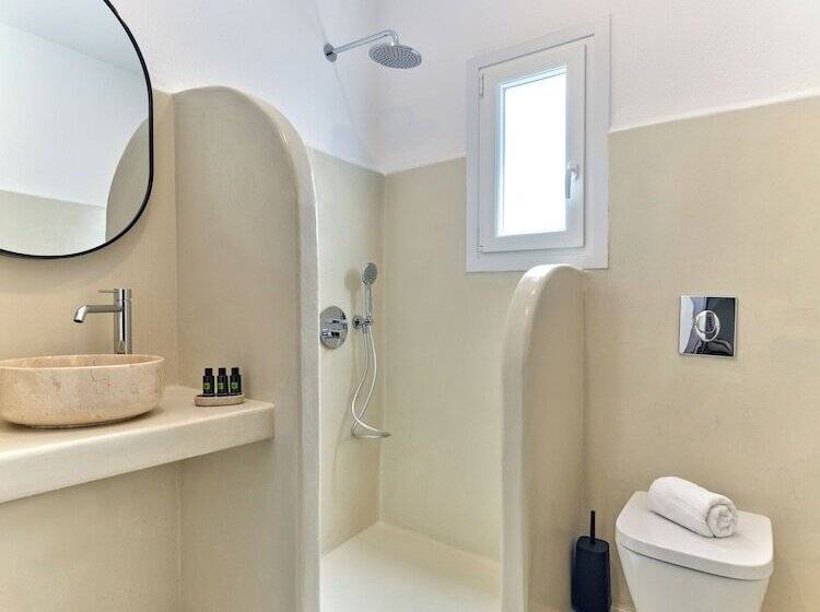 فندق Paridian Living