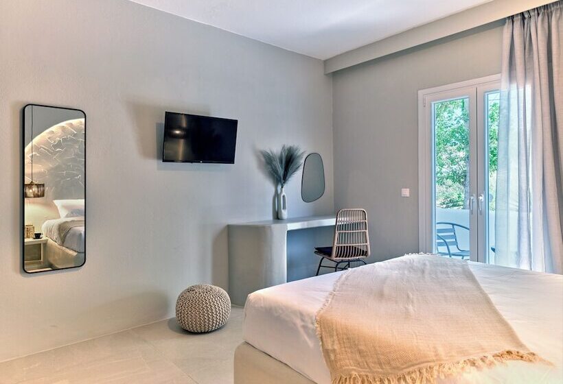 فندق Paridian Living