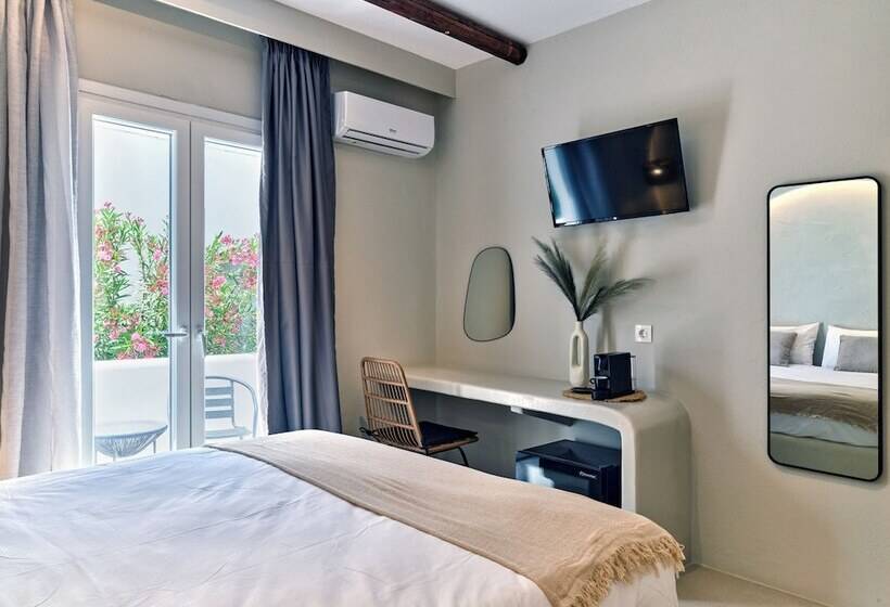 فندق Paridian Living