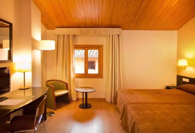 Hotelli Villa De Biar Shc