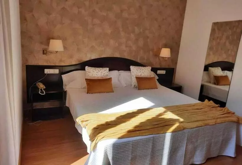 Hotelli Villa De Biar Shc