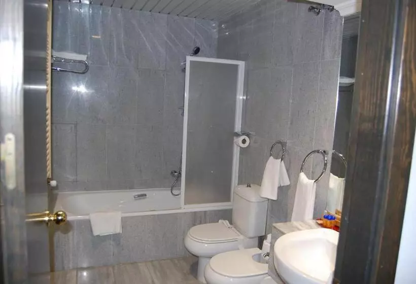 Hotelli Villa De Biar Shc