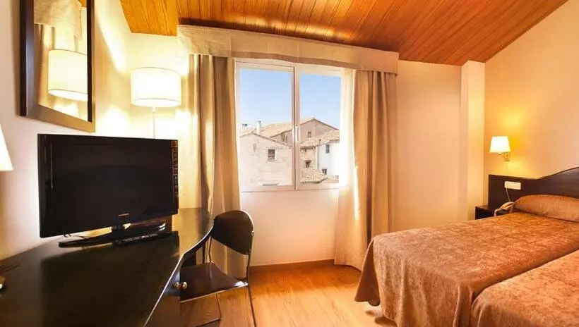 Hotelli Villa De Biar Shc